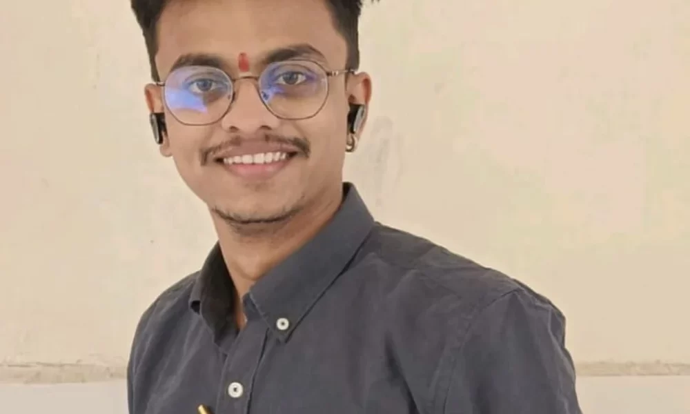 मकरंद जोगवार